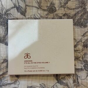 Arbonne Eye Shadow Palette